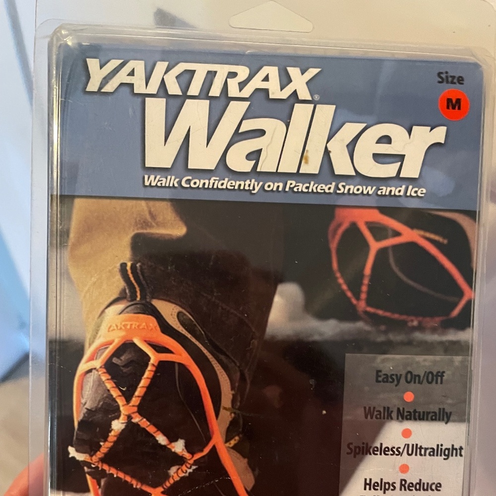 YakTrax Walker/Hiking grip NWT